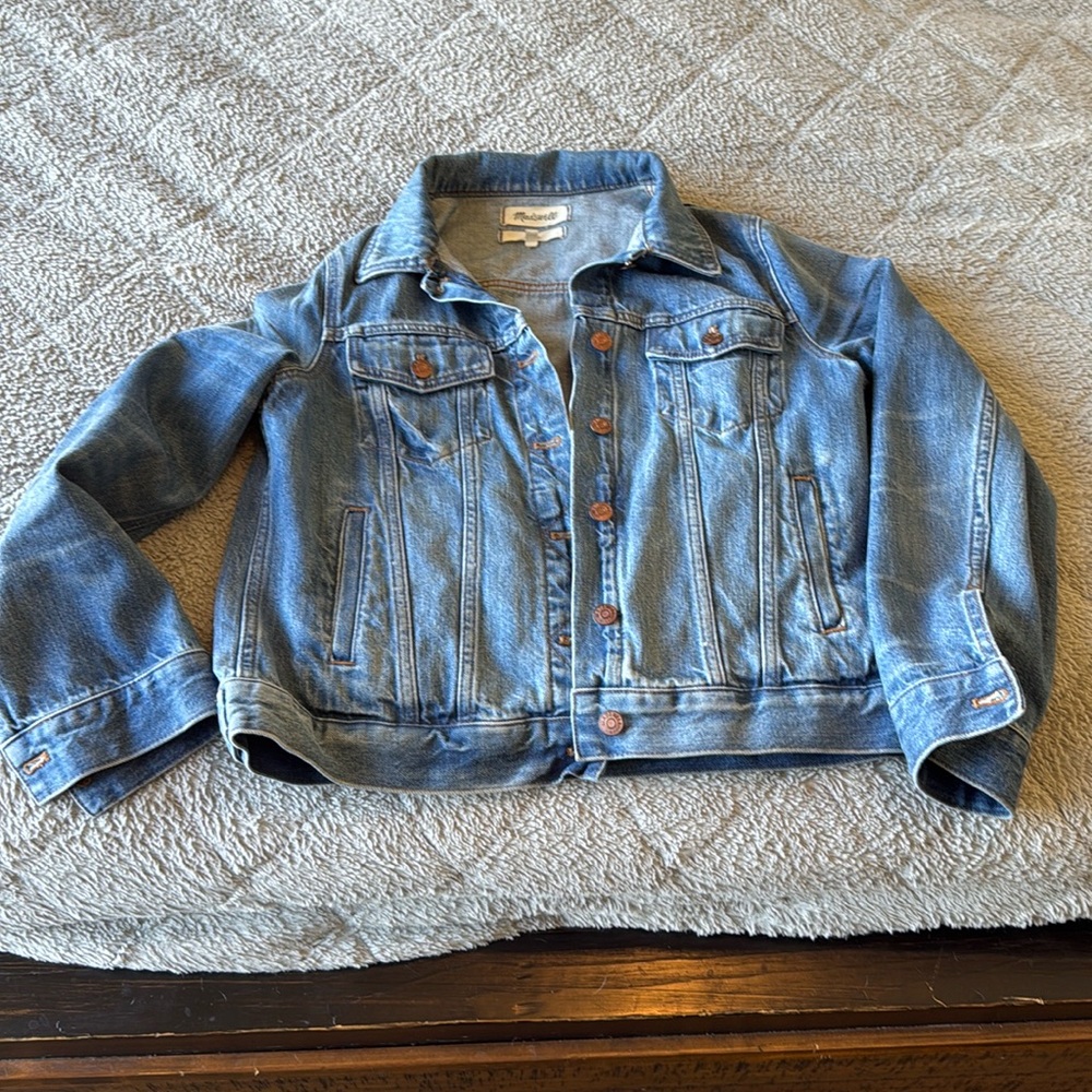 Madewell Classic Jean Jacket Size Large